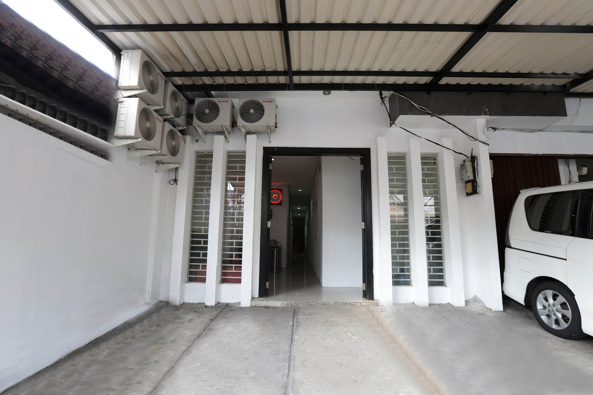 Oyo 345 Wynne Residence Yakarta Exterior foto